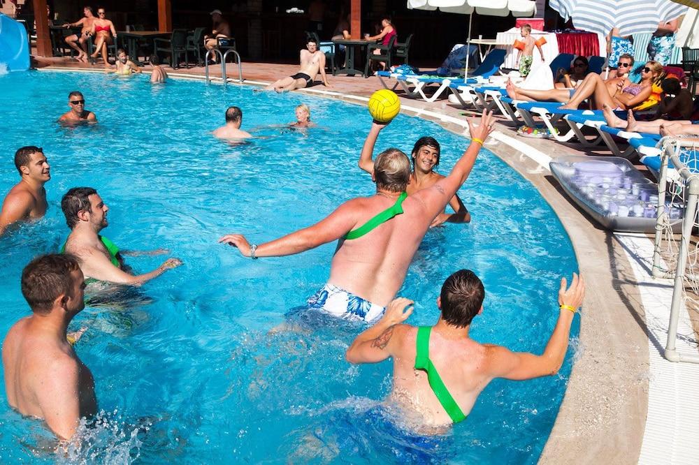 Dosi Hotel 4*